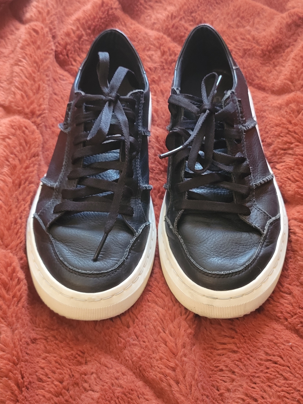 Uggs Black Leather Low-Top Sneakers with White Sole